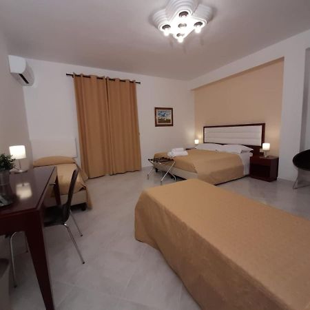 Siracusa Breakfast & Rooms 锡拉库扎 外观 照片